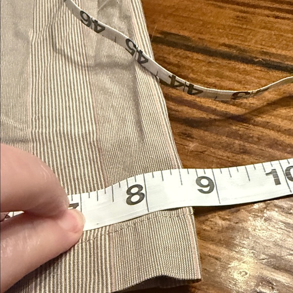 Dockers Tan Pinstriped capris - Picture 8 of 8